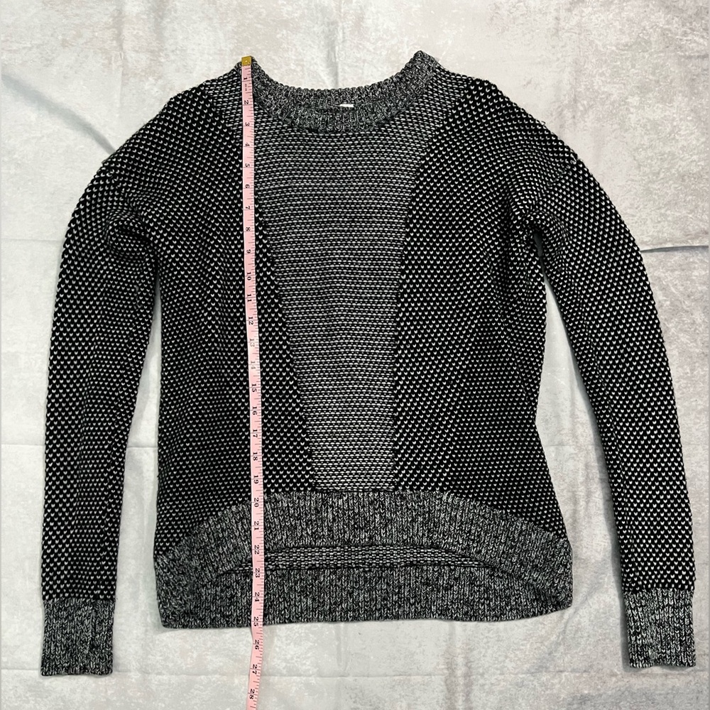 lululemon athletica Black and White Crew Neck Sweater-wool